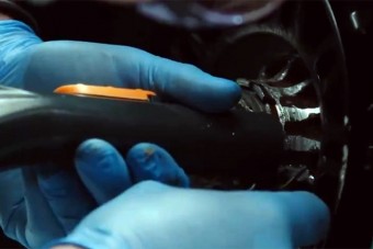 F1: Itt a videó, így sikerült levenni Bottas kerekét