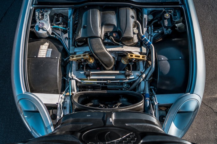 Felismered ezt a ritka V8-as kabriót? 7