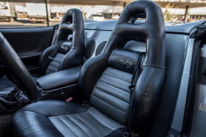 Felismered ezt a ritka V8-as kabriót? 9