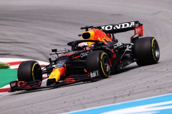 F1: Verstappen is kételkedik a Red Bullban