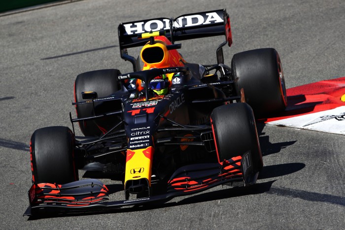 F1: Megtámadták Pérezéket, lövések dördültek