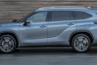 Jön a Lexus TX, azaz a nyújtott Toyota Highlander