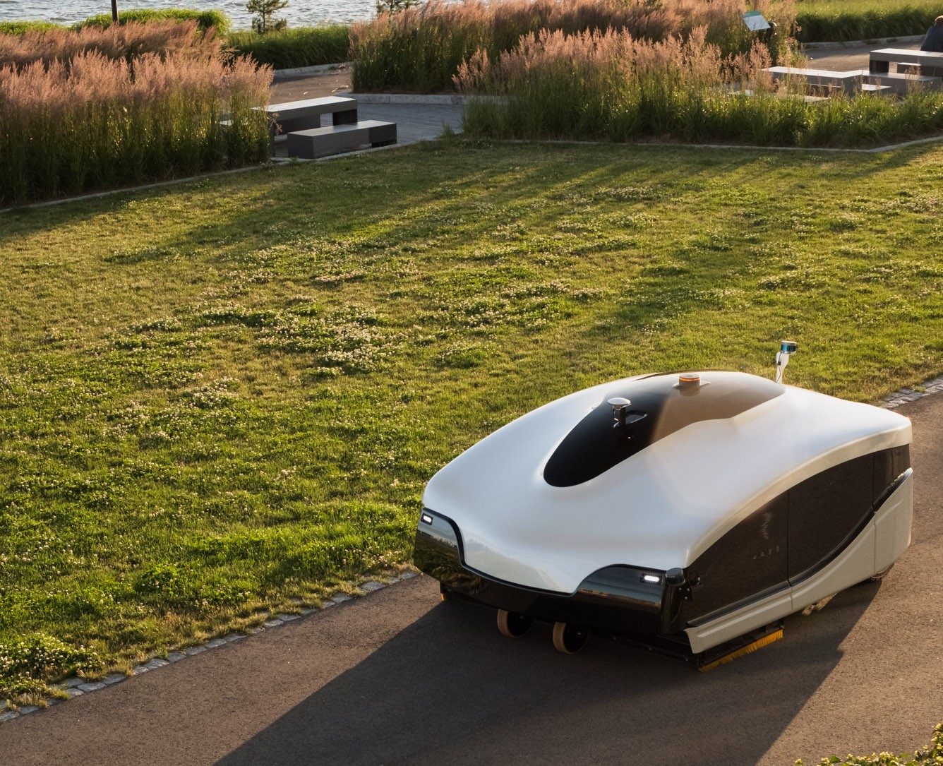 Már az utcasepréshez sem kell ember 6