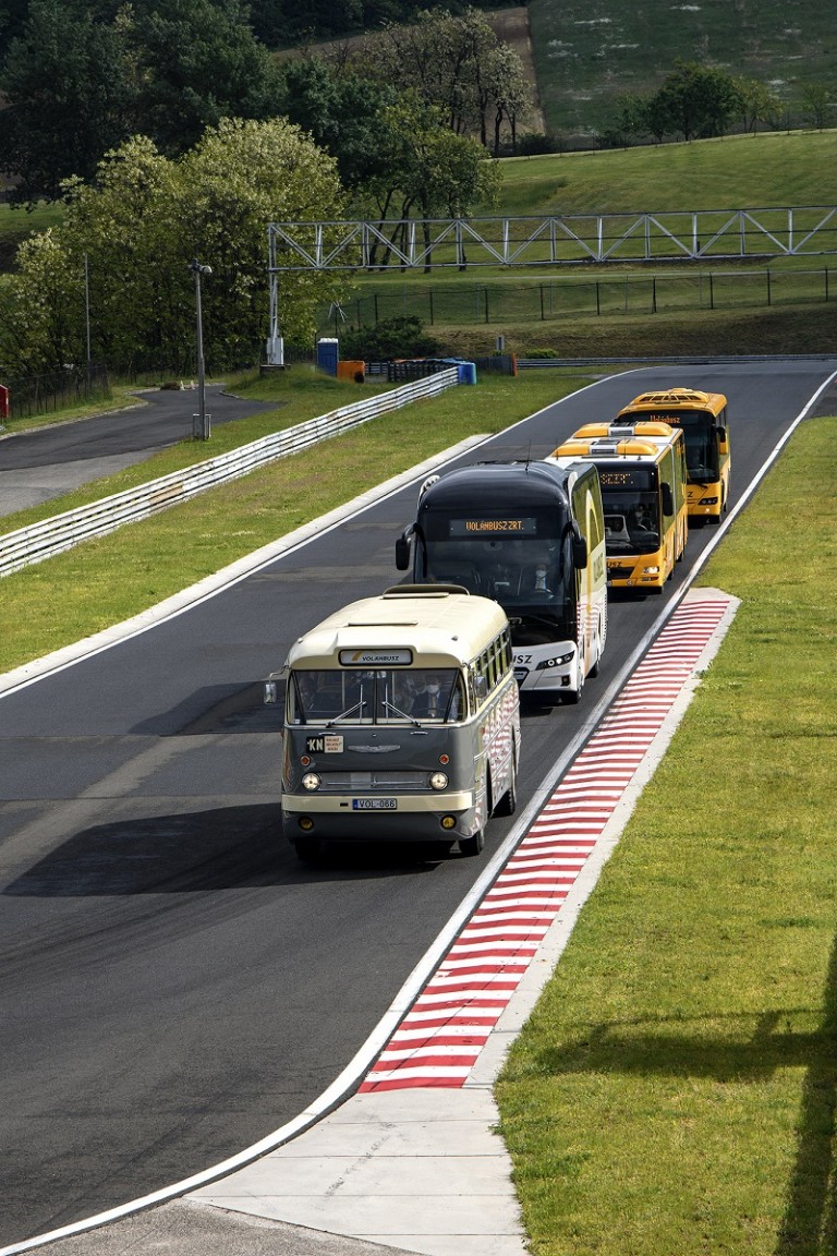 Bakancslistás húzás: Forma 1-es pályára vitték a Farost 2