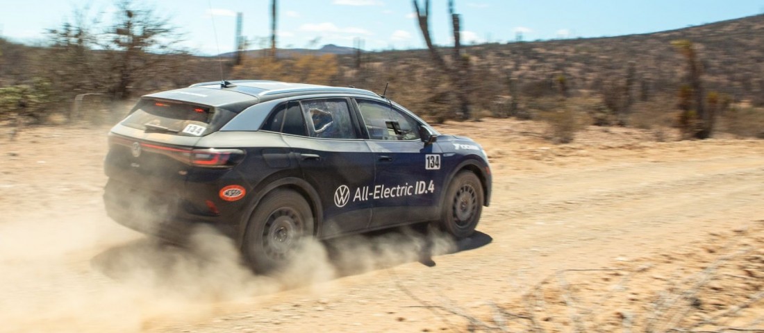 Túlélte a sivatagot ez a családi villanyautó