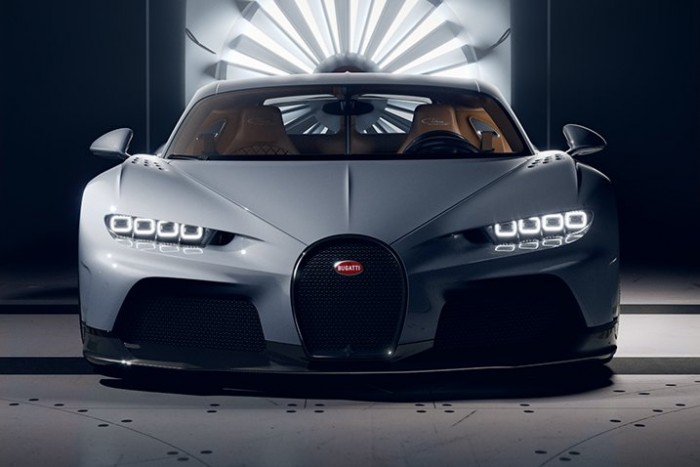 Videón az egymilliárd forintos autó