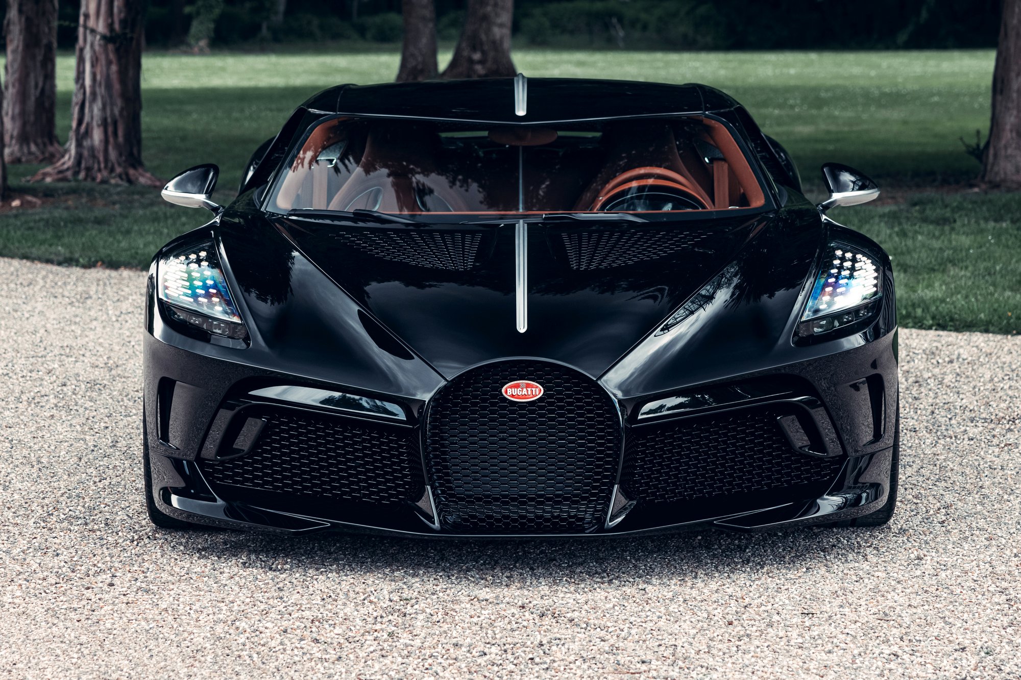 4 milliárdba kerül a Bugatti új csodajárműve 7