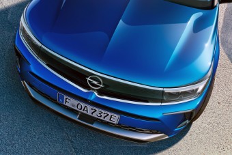 Kívül-belül megújult az Opel kompakt szabadidőjárműve
