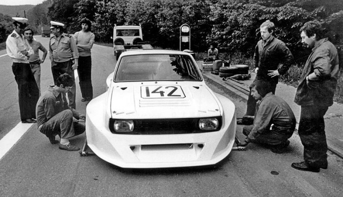 Ez a Škoda volt a keleti blokk egyik legvadabb farmotoros kísérlete 3