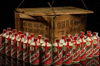 Durva áron kelt el egy rekesz kínai gabonapárlat