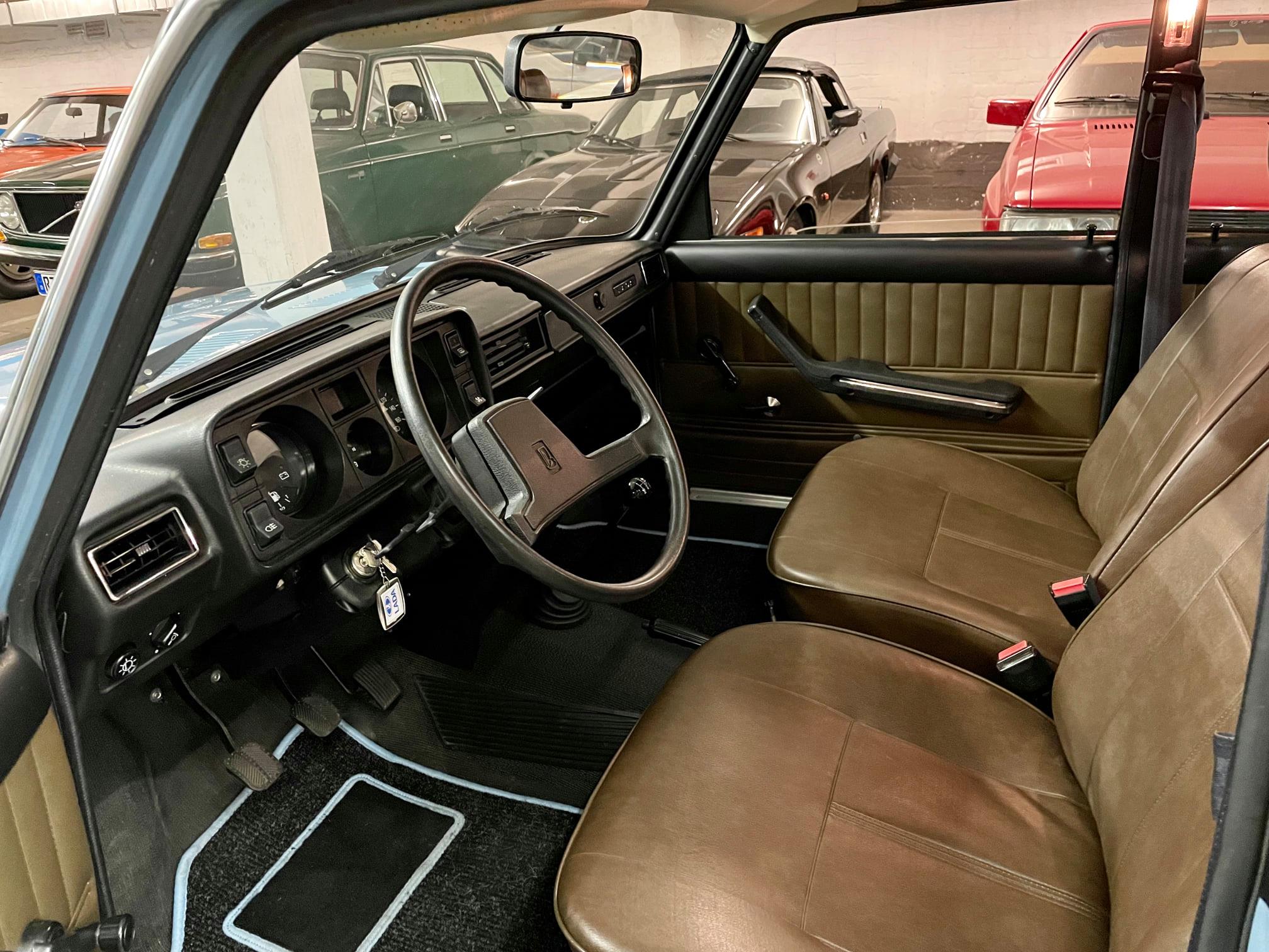 Ez a kék kocka-Lada komoly áron kelleti magát a német használtautó-piacon 5 | Vezess Ez a kék kocka-Lada komoly áron kelleti magát a német használtautó-piacon 5