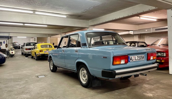 Ez a kék kocka-Lada komoly áron kelleti magát a német használtautó-piacon 3 | Vezess Ez a kék kocka-Lada komoly áron kelleti magát a német használtautó-piacon 3