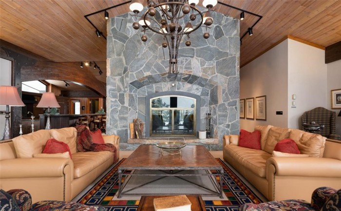 A benzinvérűek álomotthonához még töltőállomás is jár 6