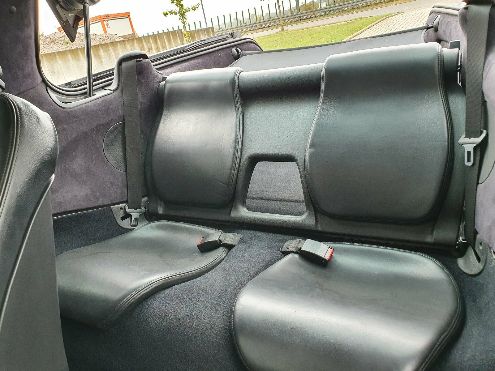 Ez a fekete méregzsák nem a szomszéd csaj Tigrája 4