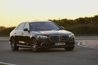 Tényleg tökéletes? – Mercedes-Benz S 500 4Matic 52