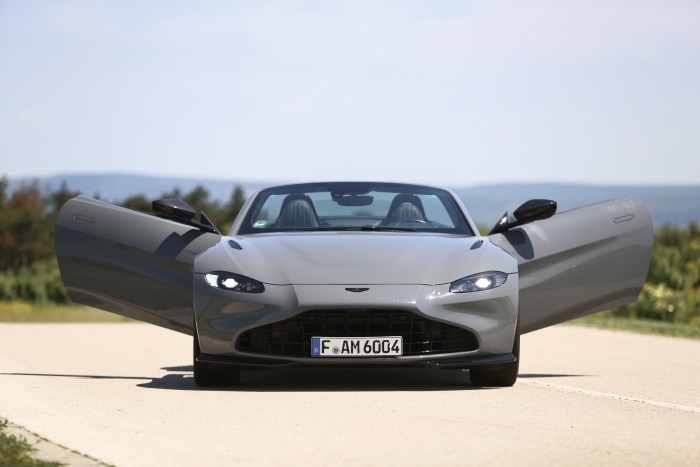 Ha én James Bond lennék… – Aston Martin Vantage Roadster 80 Ha én James Bond lennék… – Aston Martin Vantage Roadster 80