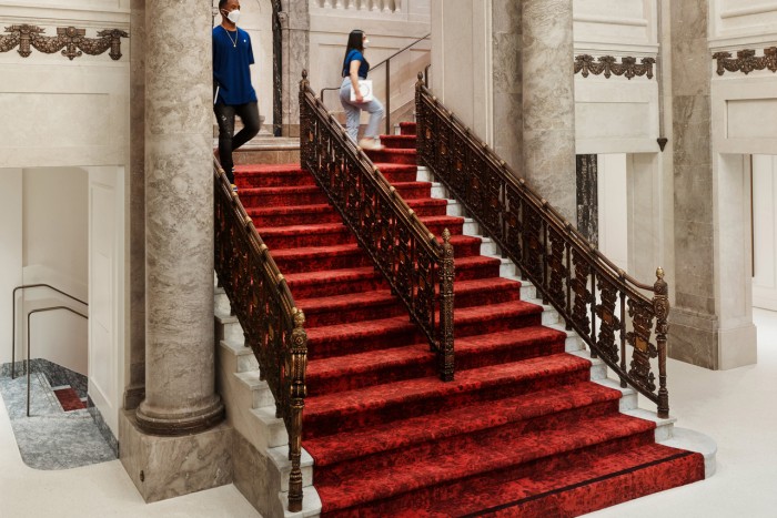 Százéves színházból csinál mobilboltot az Apple 2