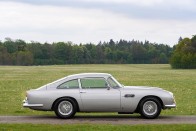1,6 milliárdba kerül ez a csokor Aston Martin, és így is olcsó 34 1,6 milliárdba kerül ez a csokor Aston Martin, és így is olcsó 34