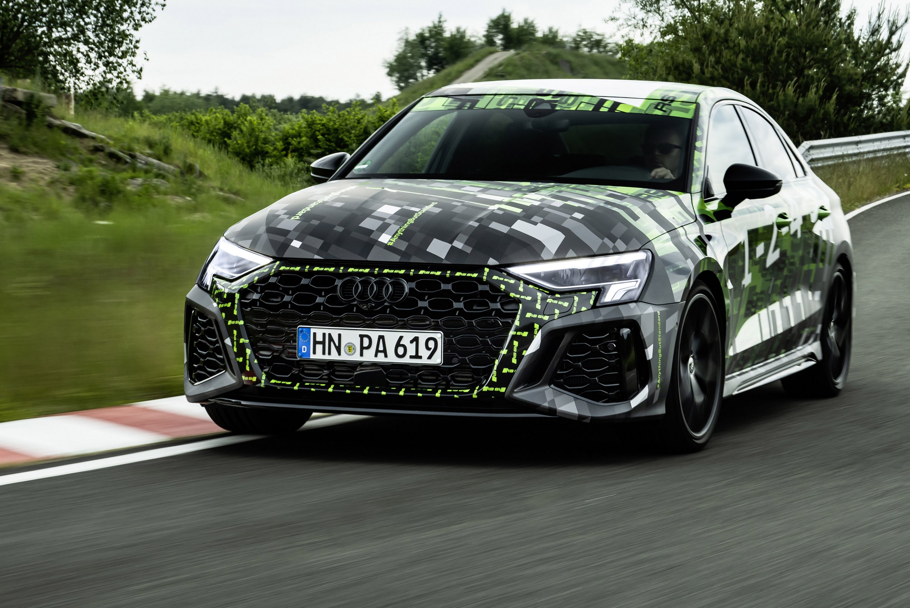 Akár egykerék-hajtásra is képes lesz az új Audi RS3 7