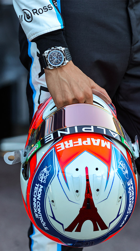 Stílusos óra díszíti Alonsóék csuklóját 2 | Vezess Stílusos óra díszíti Alonsóék csuklóját 2