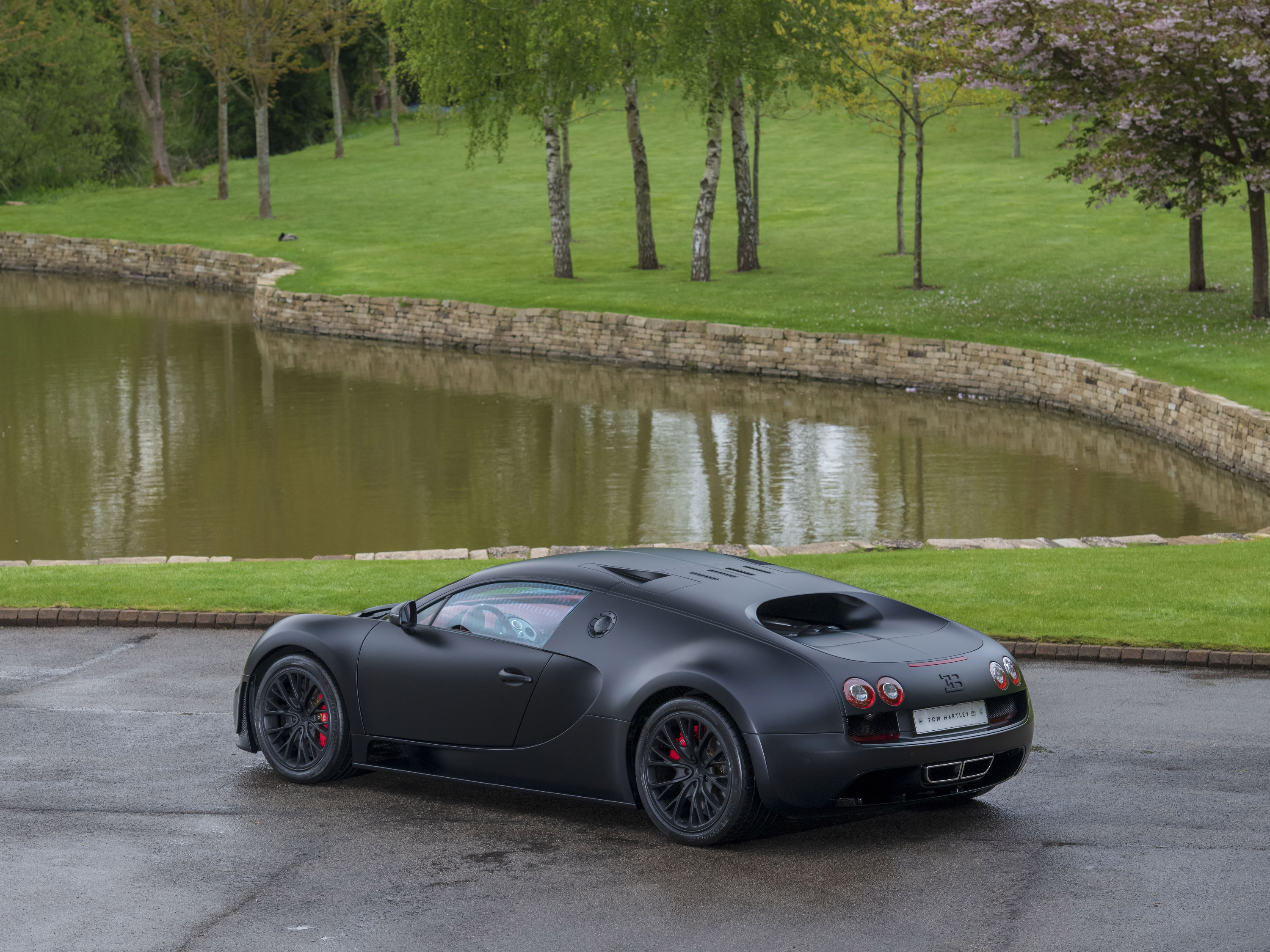 2000 km-rel adtak el egy különleges és piszok gyors Bugattit 5