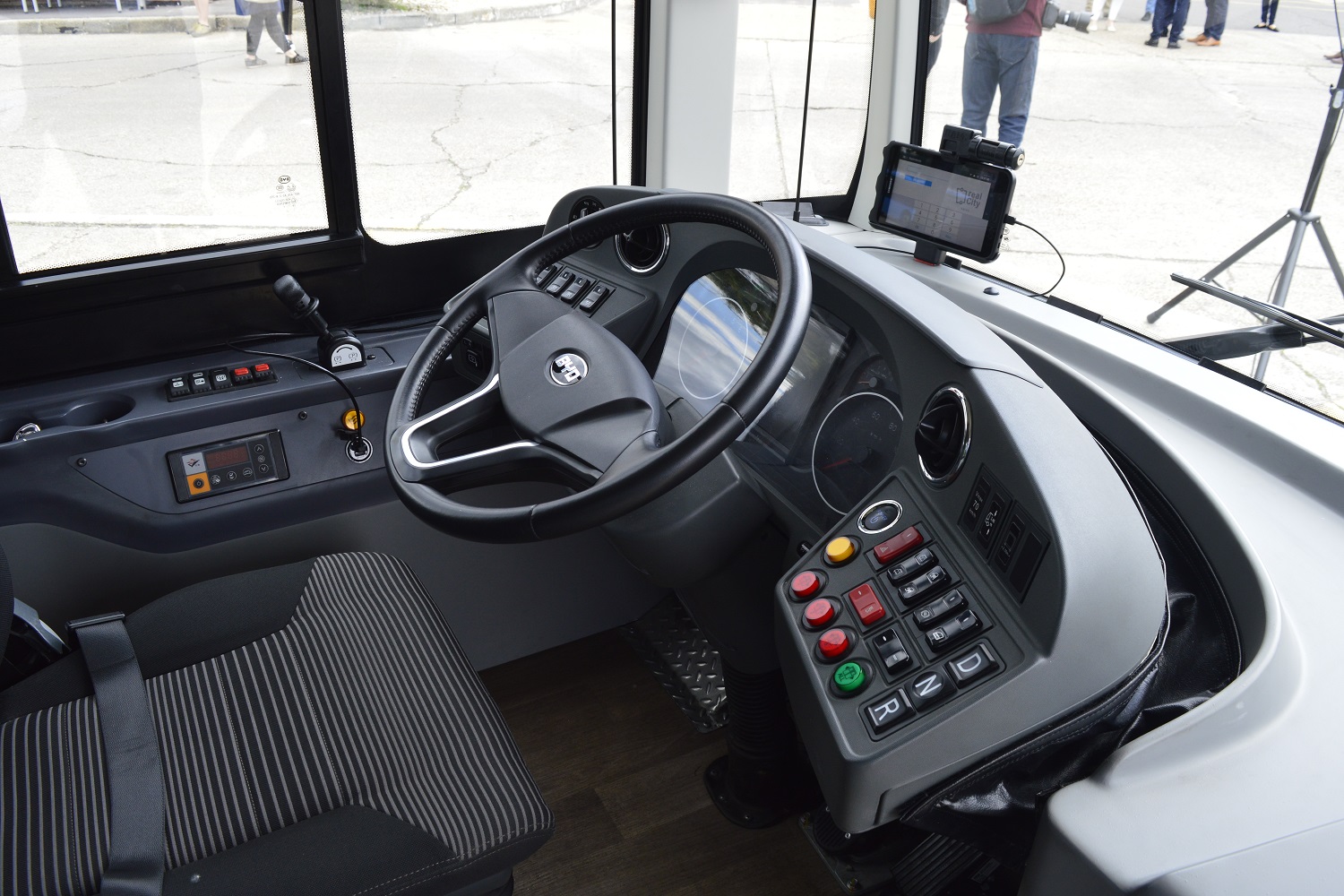 Szerdától hazai gyártású e-busszal utazhatunk 8