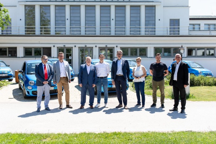 KB Autoteam Fiat 500 Hybrid-ek a SHARE NOW-nak (x) 5 | Vezess KB Autoteam Fiat 500 Hybrid-ek a SHARE NOW-nak (x) 5