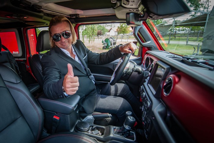 Legjobb magyarként, bronzzal zárt Jeep nagykövete Vecsésen (x) 2 | Vezess Legjobb magyarként, bronzzal zárt Jeep nagykövete Vecsésen (x) 2