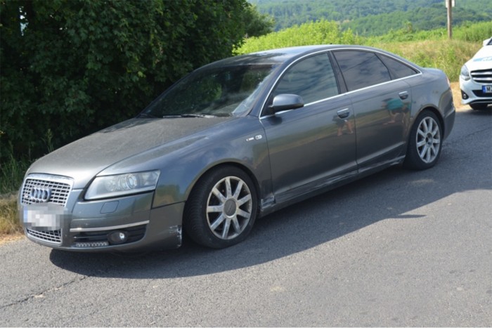 Őrizetbe vették a 8-as főút ámokfutó audisát