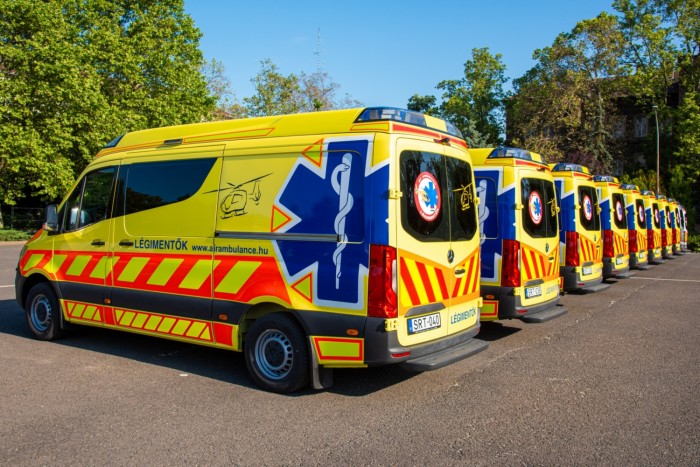 Meglepő járművek kerültek a magyar rendőrséghez