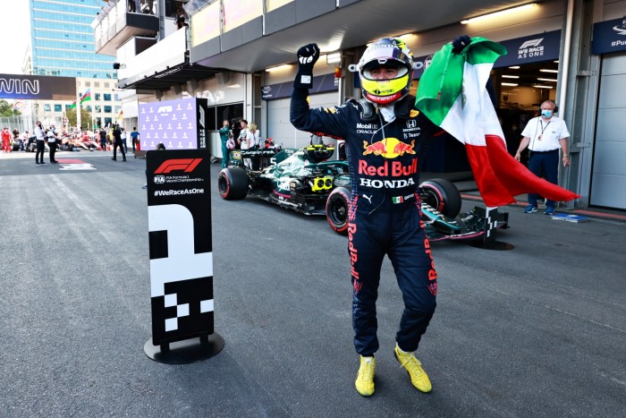 F1: Dráma Bakuban, az éllovasok nulláztak, Perez nyert 4 F1: Dráma Bakuban, az éllovasok nulláztak, Perez nyert 4