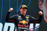 F1: Éles kritikát vágtak Hamilton fejéhez 2