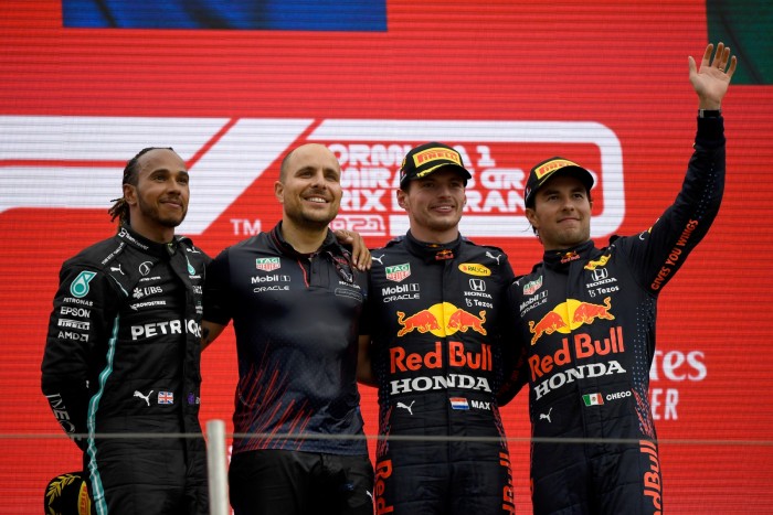 F1: Verstappen Hamilton trükkjével nyert Franciaországban 3