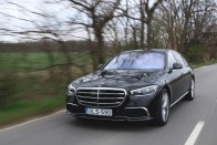 Tényleg tökéletes? – Mercedes-Benz S 500 4Matic 81