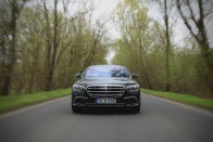 Tényleg tökéletes? – Mercedes-Benz S 500 4Matic 82