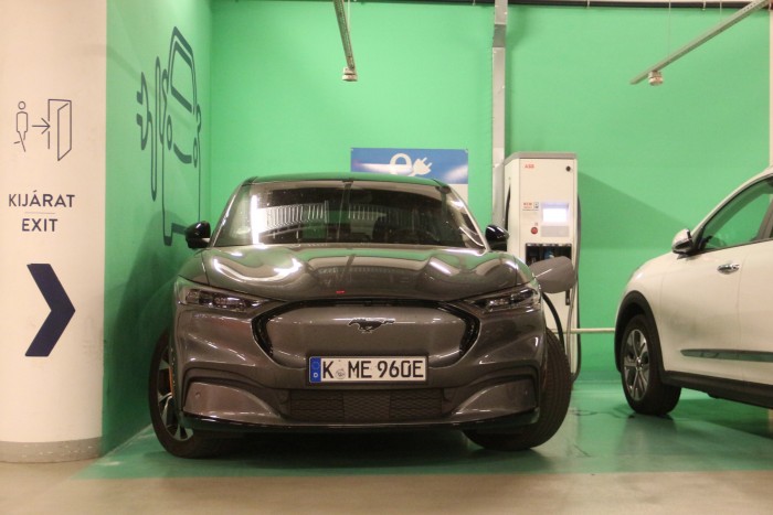 Kicsit sem Mustang, de jó villanyautó 144 Kicsit sem Mustang, de jó villanyautó 144