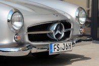 Budapest egyik legértékesebb ingósága ez a Mercedes 300 SL 87