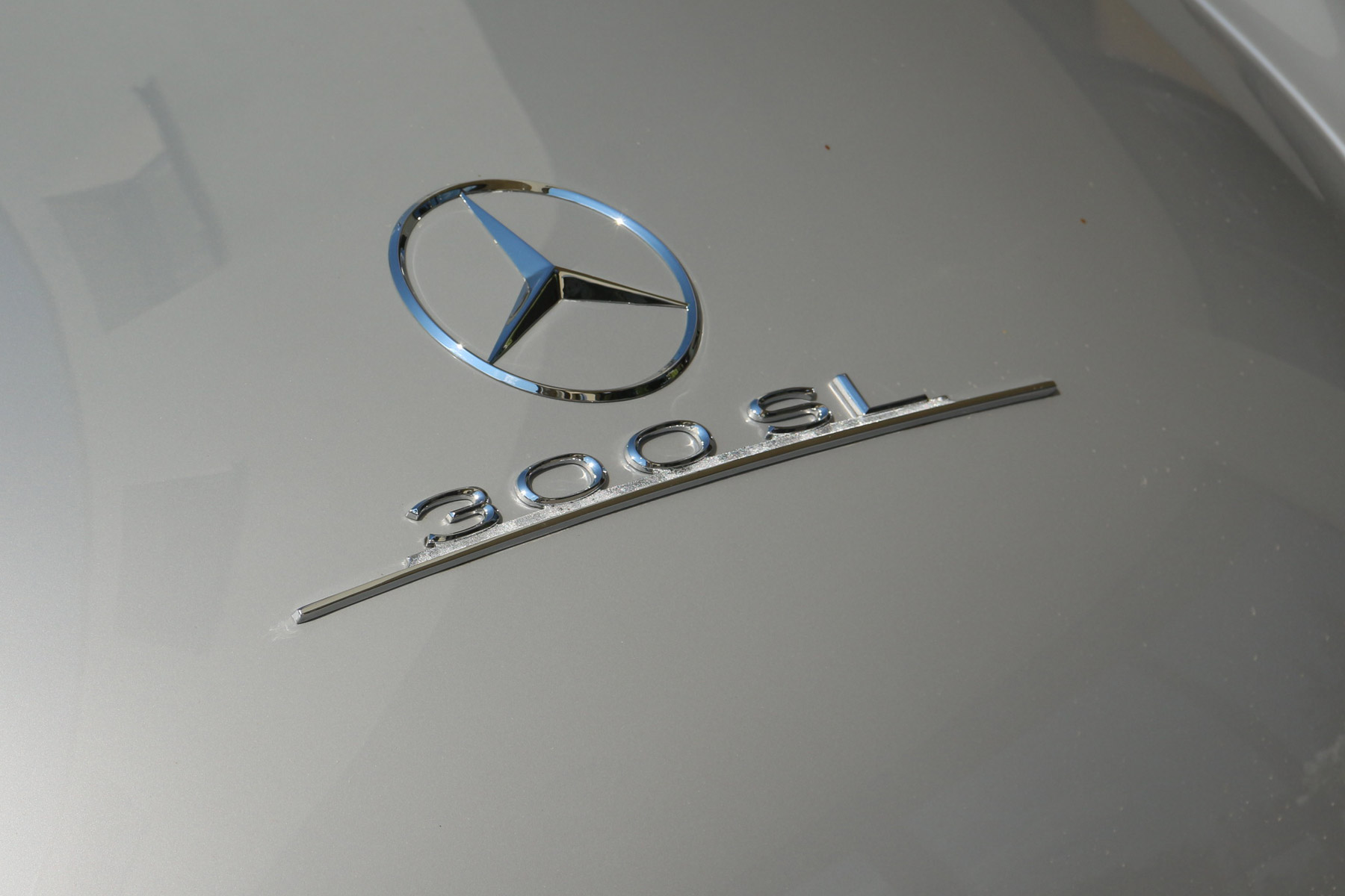 Budapest egyik legértékesebb ingósága ez a Mercedes 300 SL 43