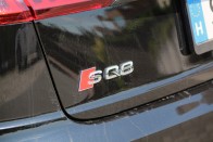 Audi SQ8: Precíziós csapásmérő 58