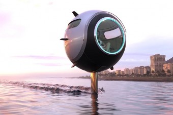 Föld, víz és levegő sem akadály ennek a kétszemélyes gömbnek