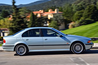 Pénztemető használtan a V8-as BMW?