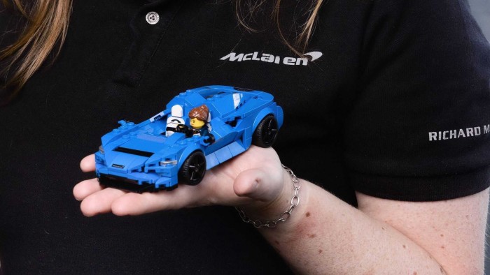 Ha másképp nem, Legóból megszerezhetjük magunknak a McLaren Elvát 1 | Vezess Ha másképp nem, Legóból megszerezhetjük magunknak a McLaren Elvát 1