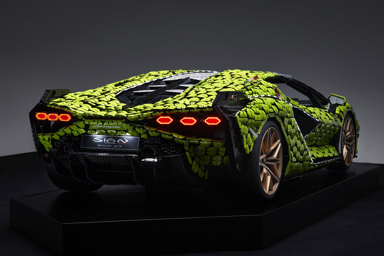 Ez a Lamborghini még a Bugatti Chiront is felülmúlja 6