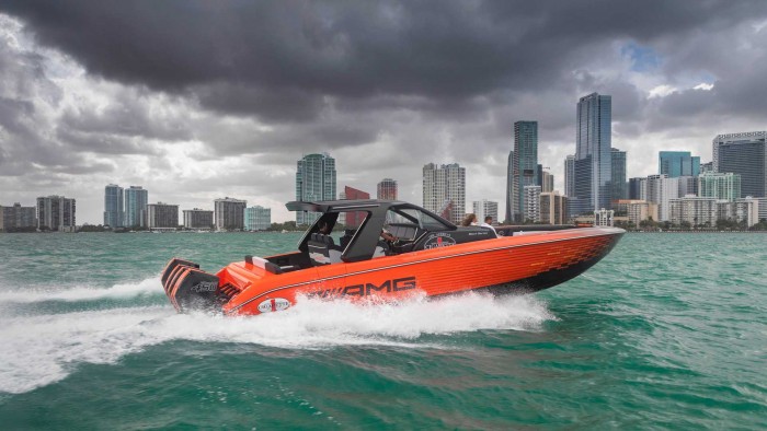 2250 lóerős hajóhoz adja nevét a Mercedes-AMG 2 | Vezess 2250 lóerős hajóhoz adja nevét a Mercedes-AMG 2