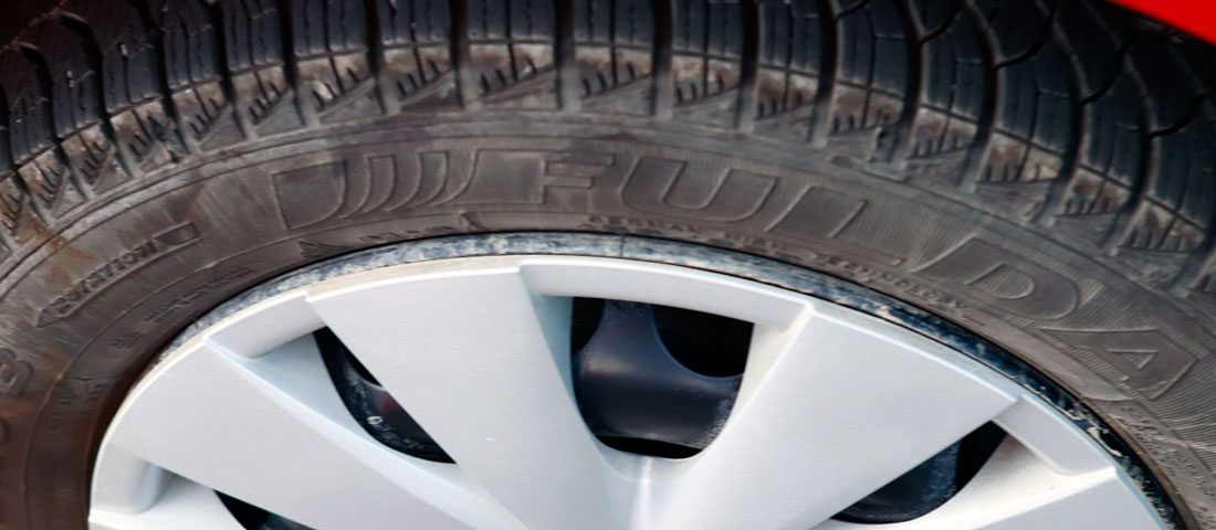 Téli gumival a nyári aszfalton? Nem jó ötlet