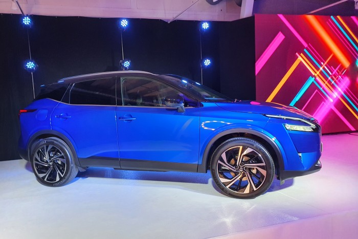 Itthon a benzinnel működő villanyautó 11