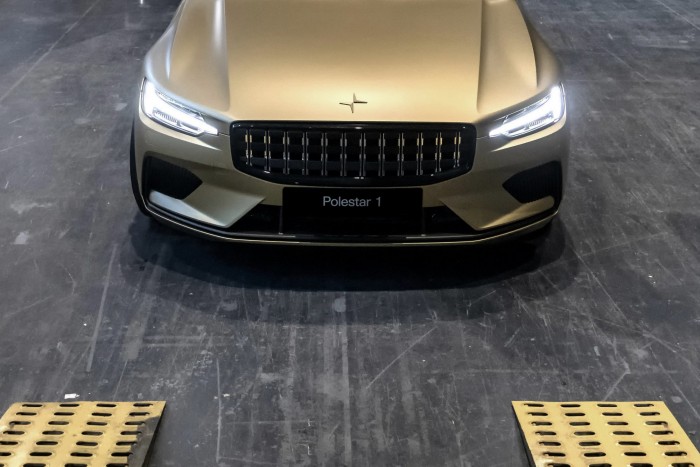 Festménnyel is fizethetsz ezért az autóért 6