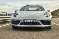 Tovább bővül a Porsche 911 családja 16