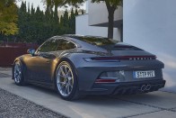 Báránybőrbe bújtatja vérfarkasát a Porsche 27