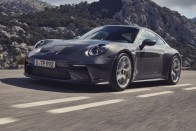 Báránybőrbe bújtatja vérfarkasát a Porsche 23